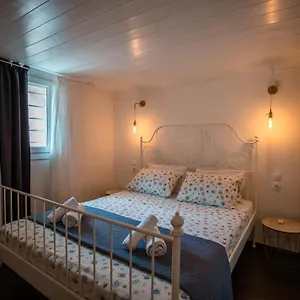 Athina's Little Θεσσαλονίκη